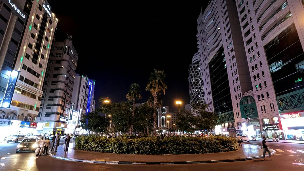 24-hour Shopping Spots